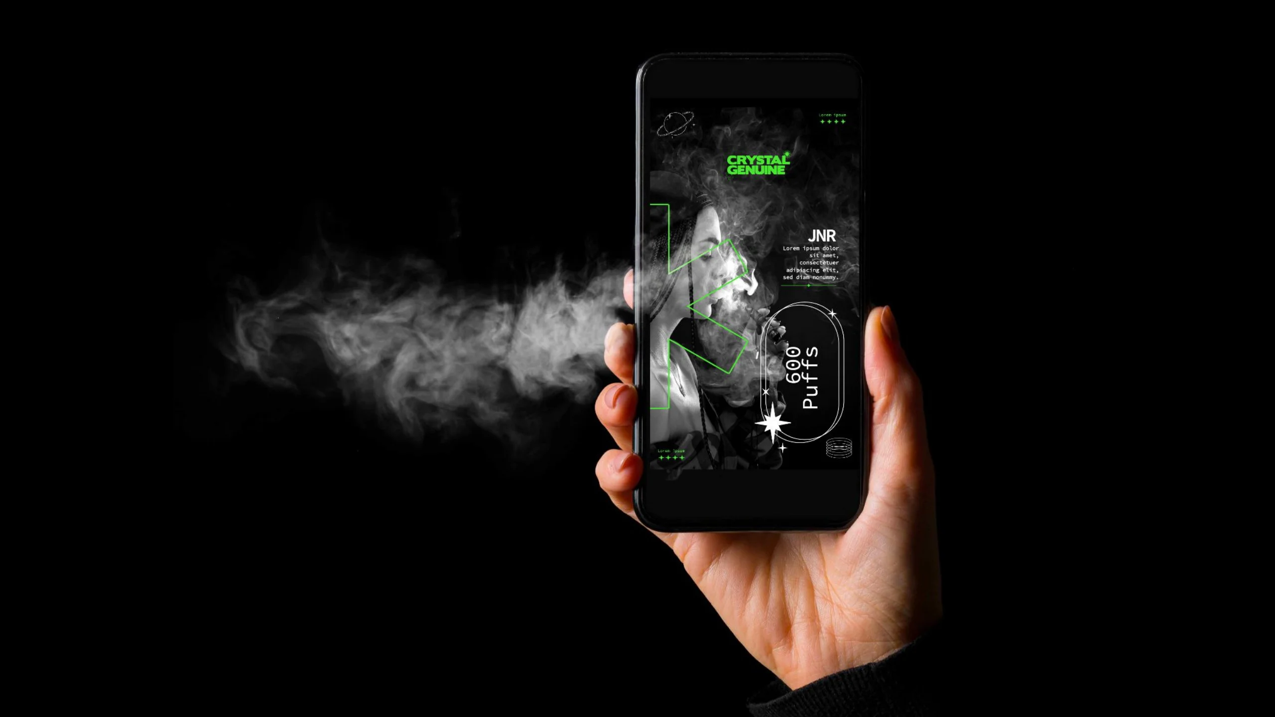 Mano que sostiene un celular con una pieza de JNR entre humo